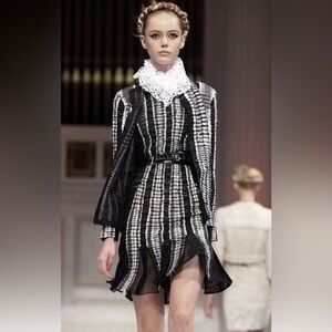 New $4800 Runway Oscar De La Renta 100% Silk Beaded Dress